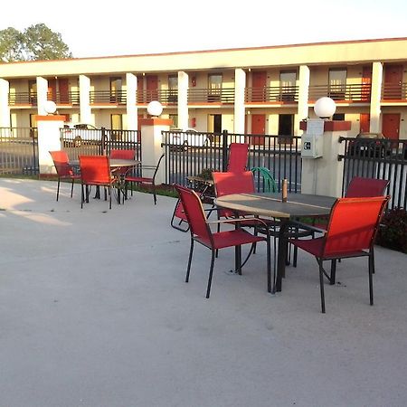 New Valdosta Inn And Suites Eksteriør billede