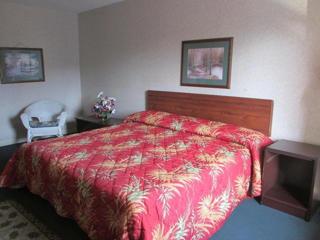 New Valdosta Inn And Suites Eksteriør billede